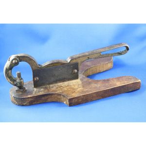 Vintage Cast Iron Tobacco Cutter Chopper